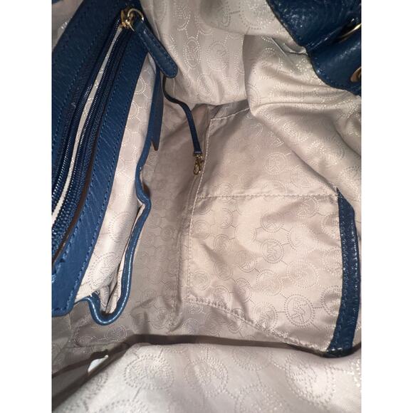 Michael Kors Navy Camden Blue Leather Drawstring Hobo Shoulder Bag Tassel - Picture 10 of 14